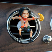 Carregar imagem no visualizador da galeria, Decoração de painel de carro One Piece (Bandai)